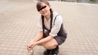 Tomomi Sorimachi – A girl with red glasses who is also interested in developing her buttocks