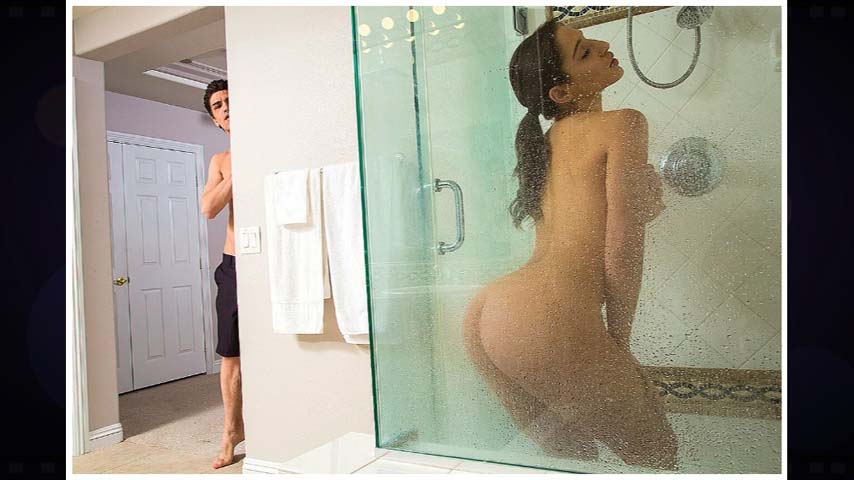 Bubble butt brunette Abella Danger showers up before fucking friend’s brother